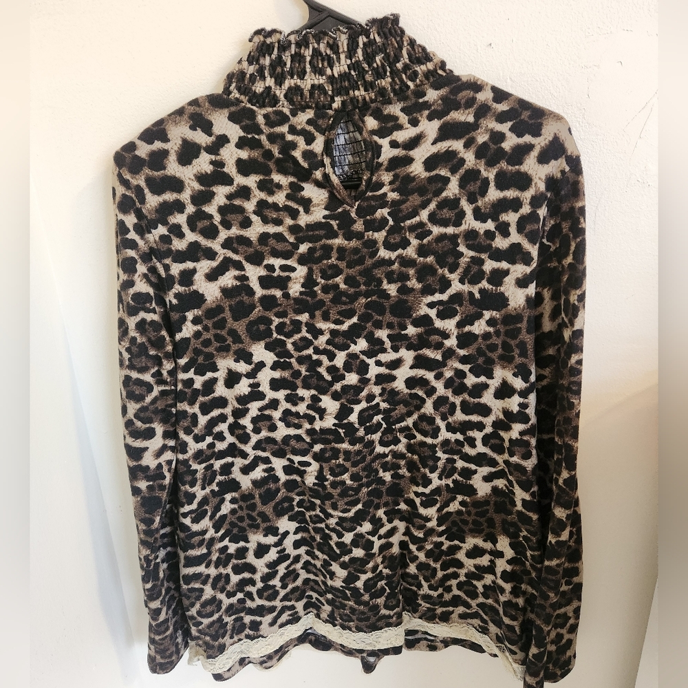 L LOVE LEOPARD TUNIC TURTLENECK TOP GREAT CONDITION - Picture 2 of 6